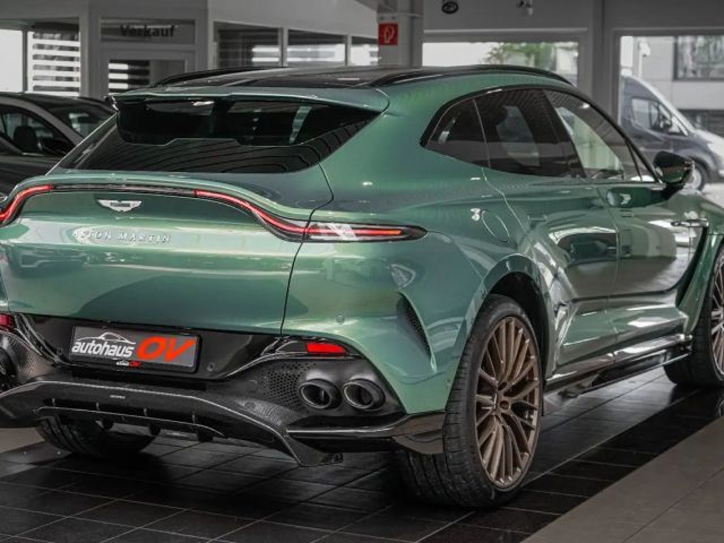 Aston Martin DBX