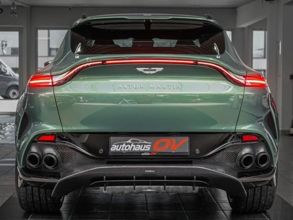 Aston Martin DBX