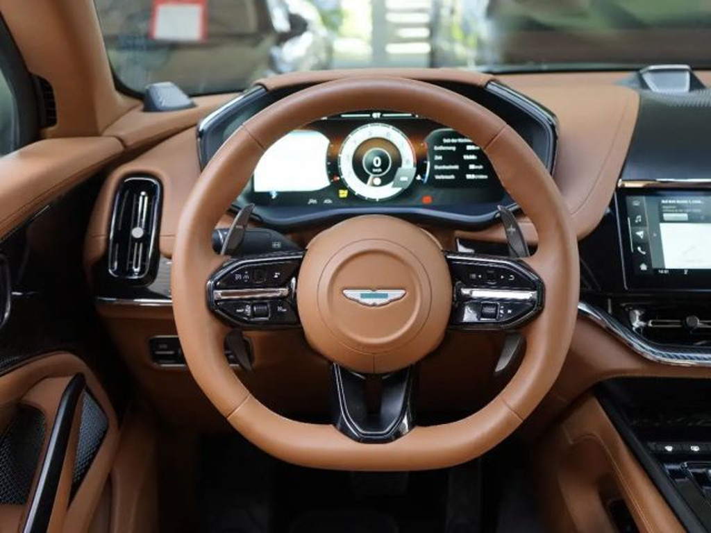 Aston Martin DBX