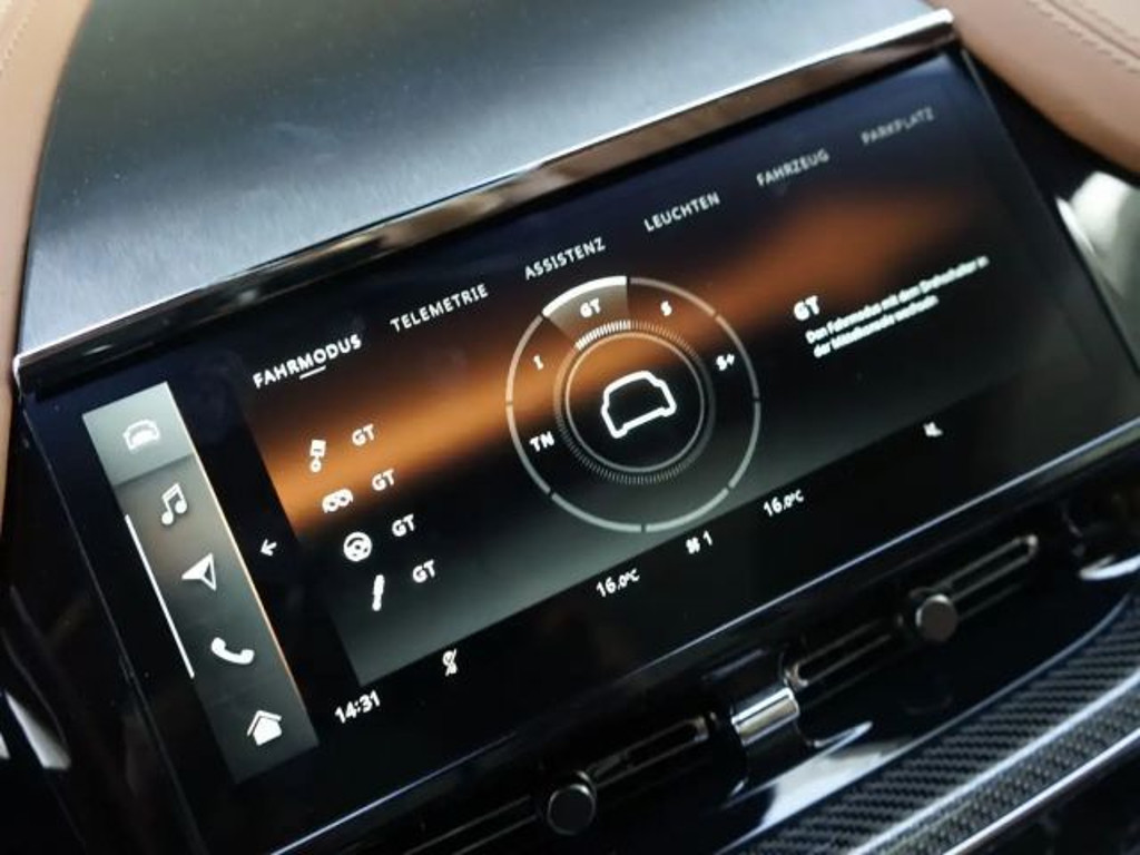 Aston Martin DBX