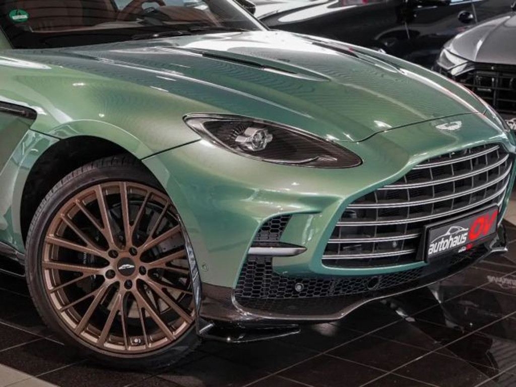 Aston Martin DBX