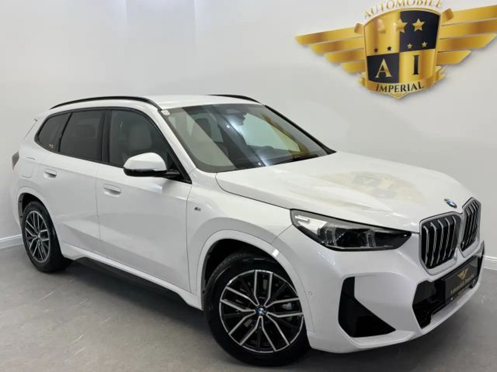BMW X1 xDrive23i (U11) 48V // M-PAKET //AHK//1. BESITZ //