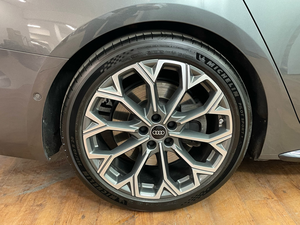 Audi A6 e-tron