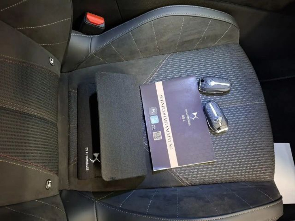 DS DS 4