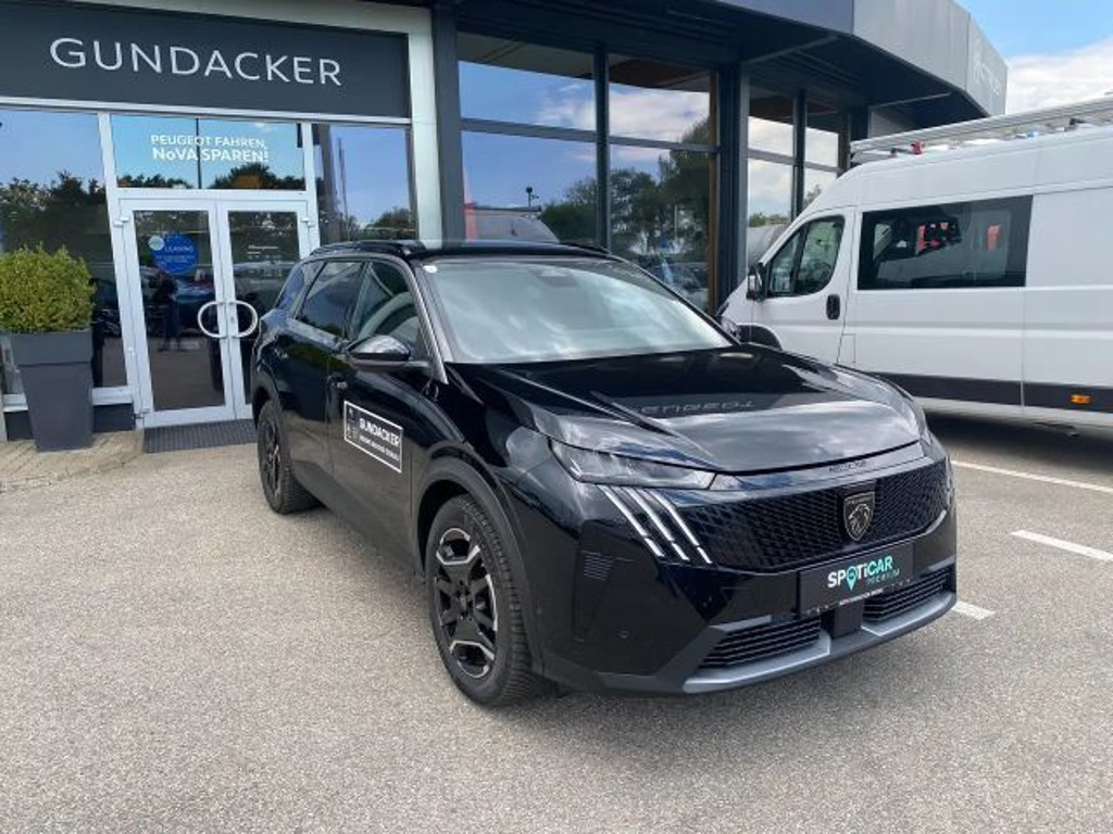 Peugeot E-5008