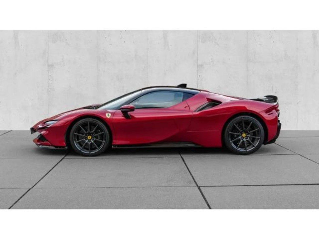 Ferrari SF90