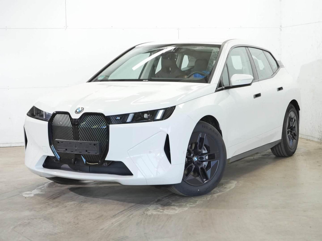 BMW iX xDrive45