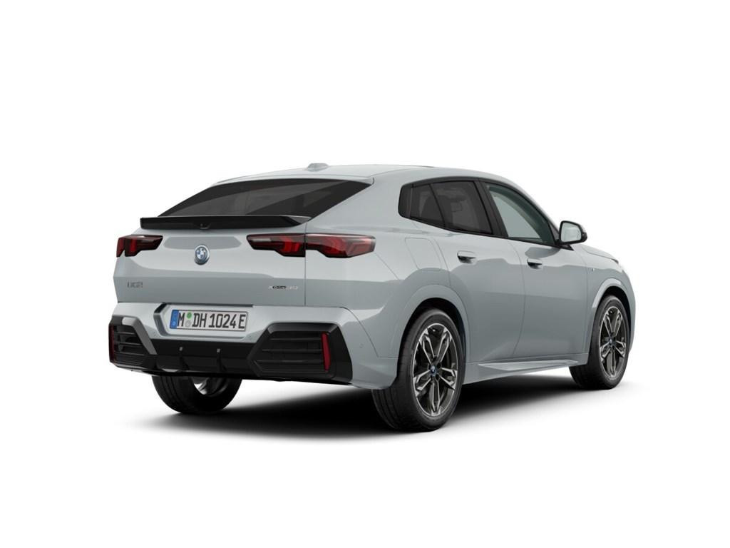 BMW iX2