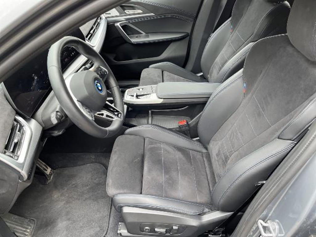 BMW iX2