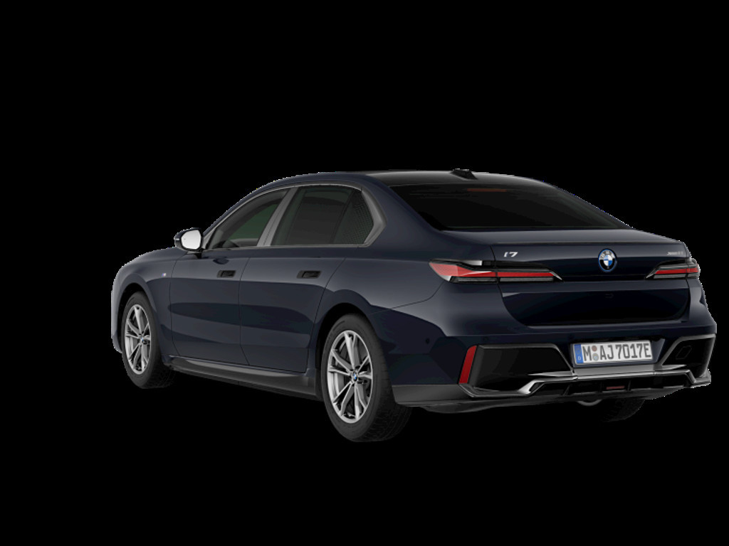 BMW i7