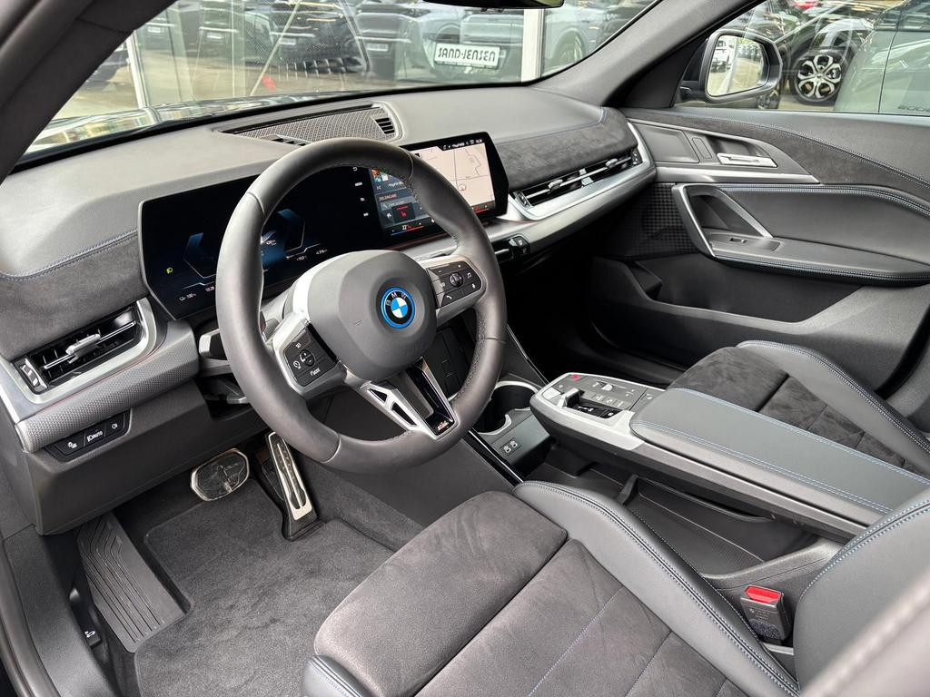 BMW iX2