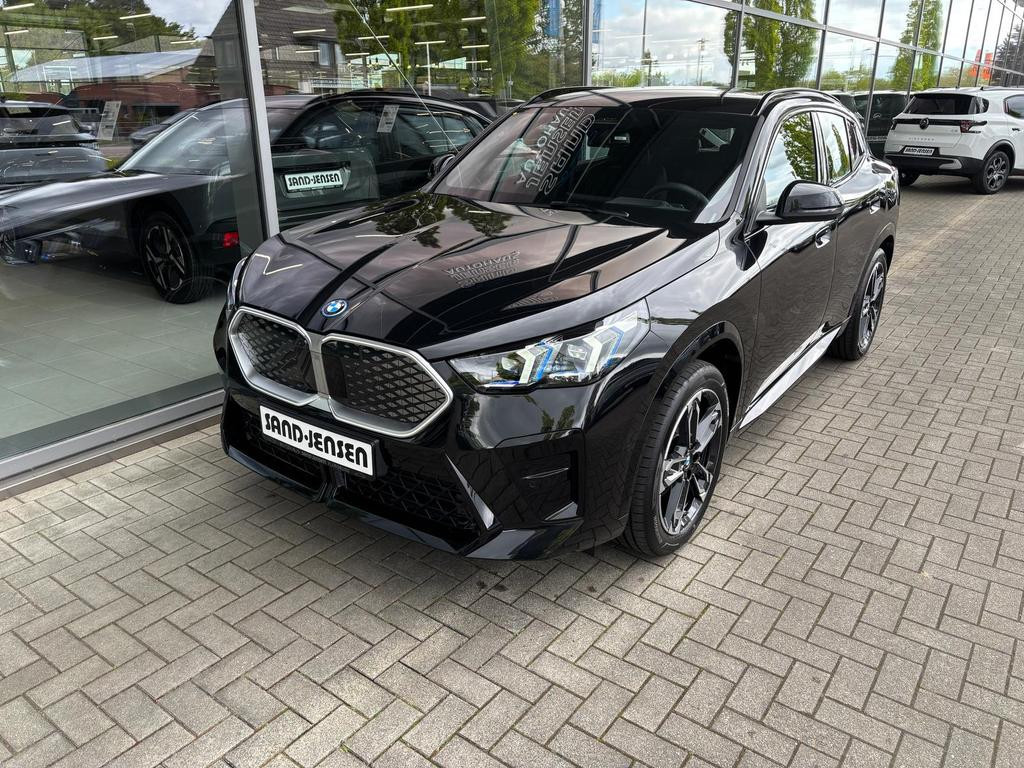BMW iX2
