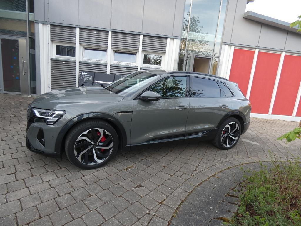 Audi Q8 e-tron