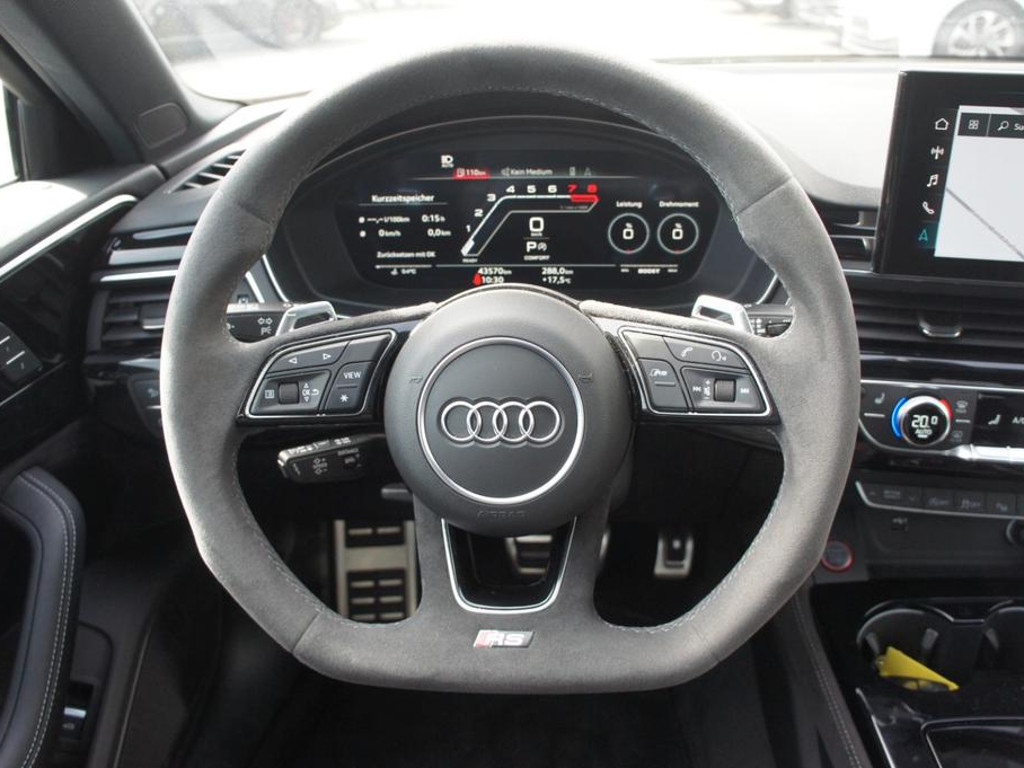 Audi RS4