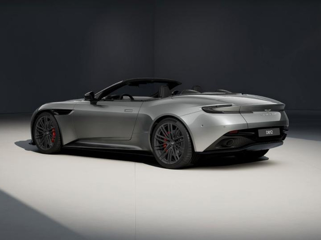 Aston Martin DB12