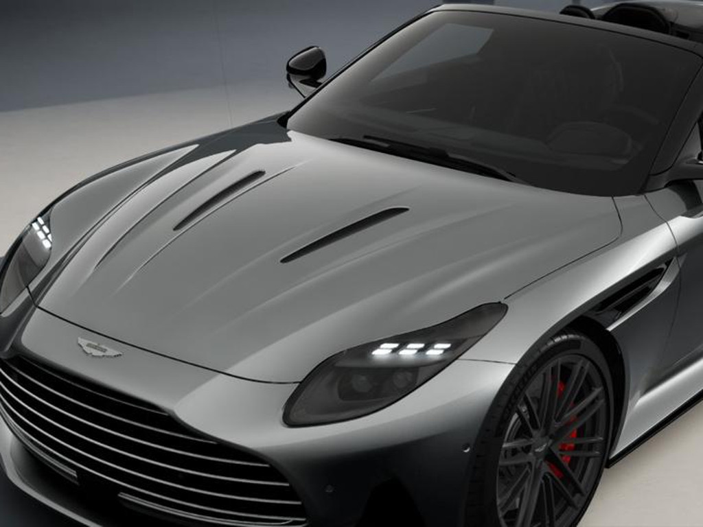 Aston Martin DB12