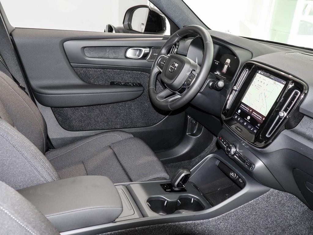 Volvo EX40