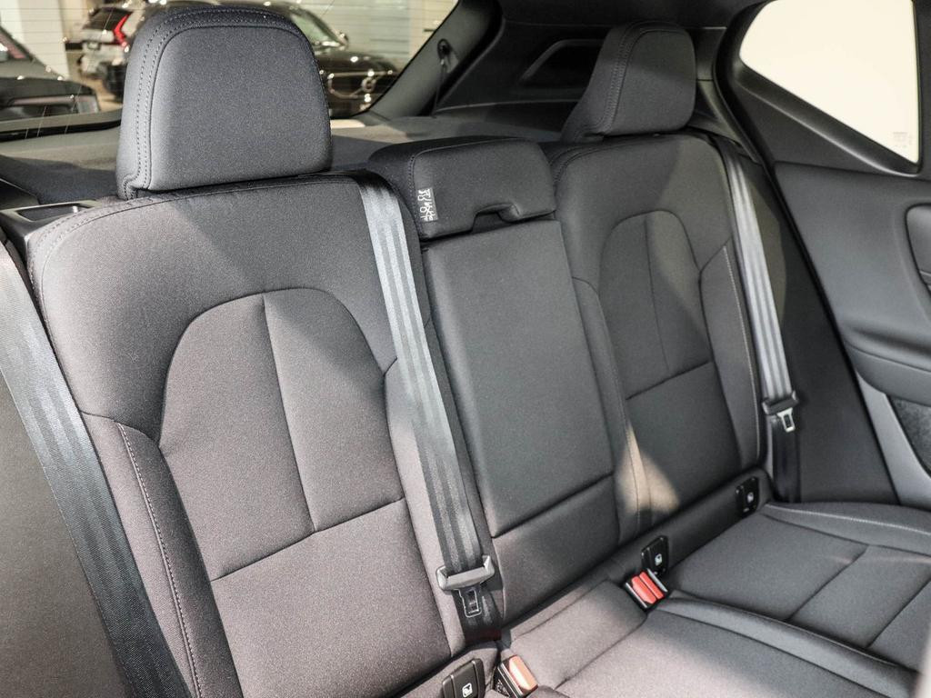 Volvo EX40