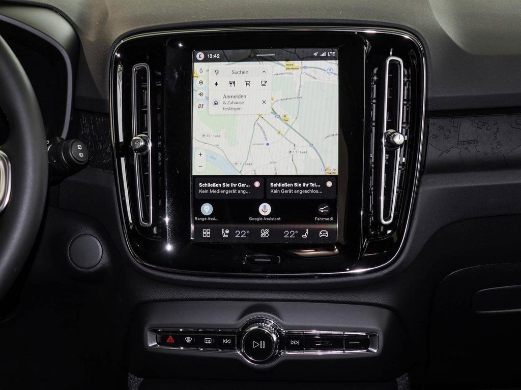 Volvo EX40