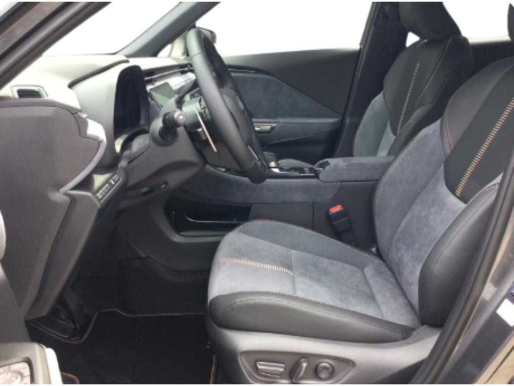 Lexus LBX
