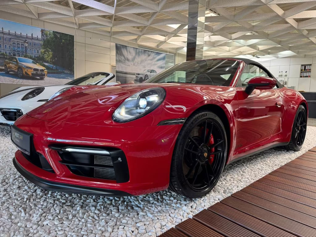 Porsche 911 GTS Carrera Cabriolet