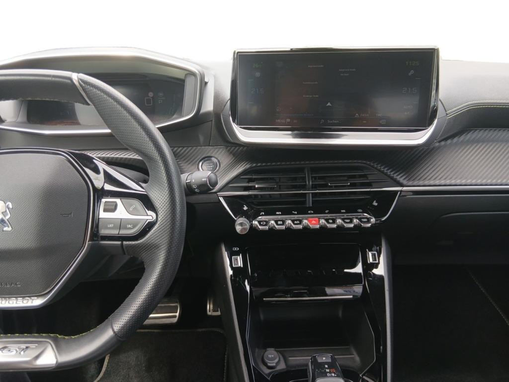 Peugeot e-2008