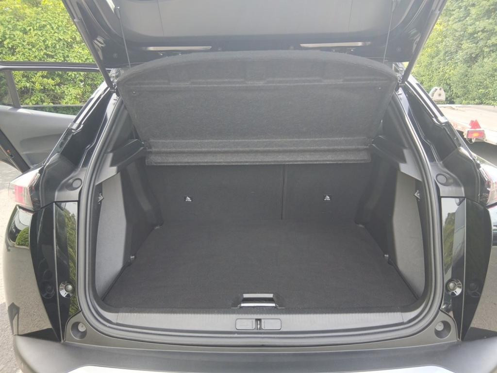 Peugeot e-2008