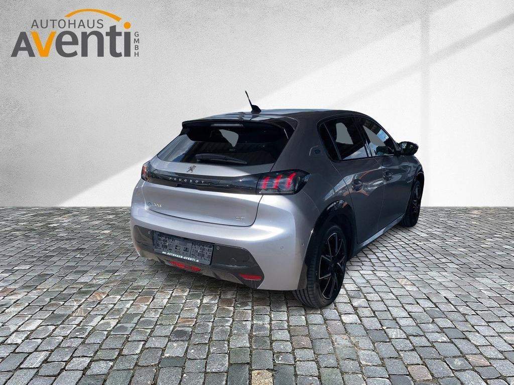 Peugeot e-208