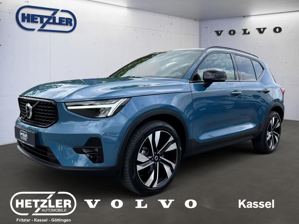 Volvo XC40 AWD Ultimate Dark