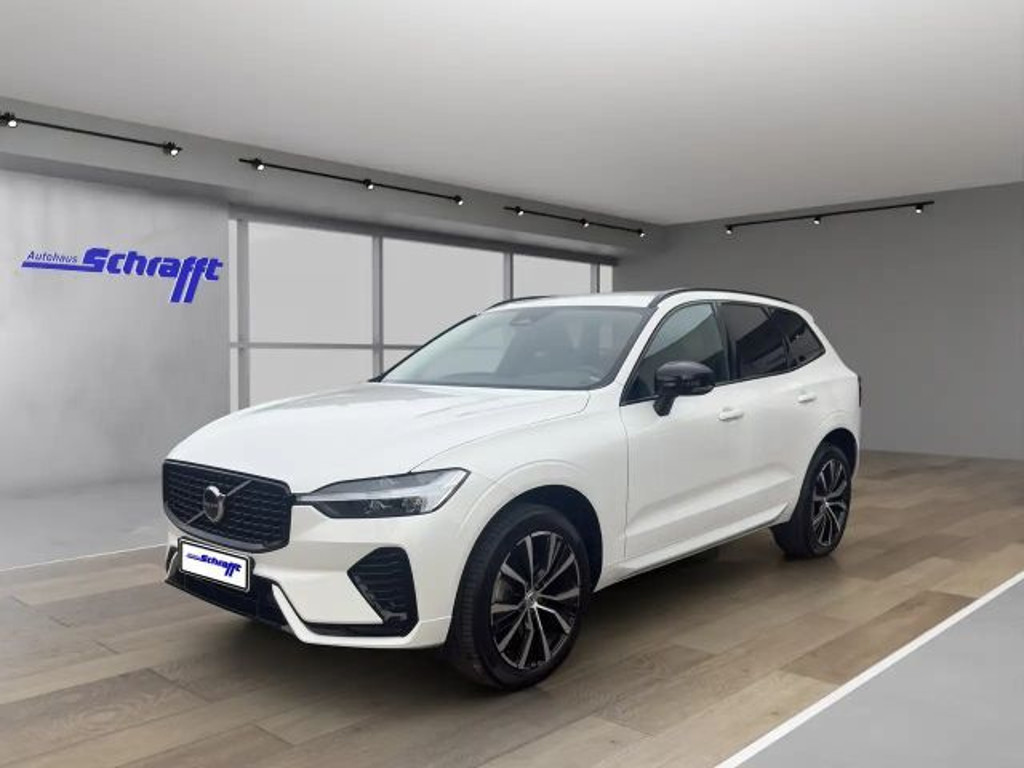 Volvo XC60 Plus Dark