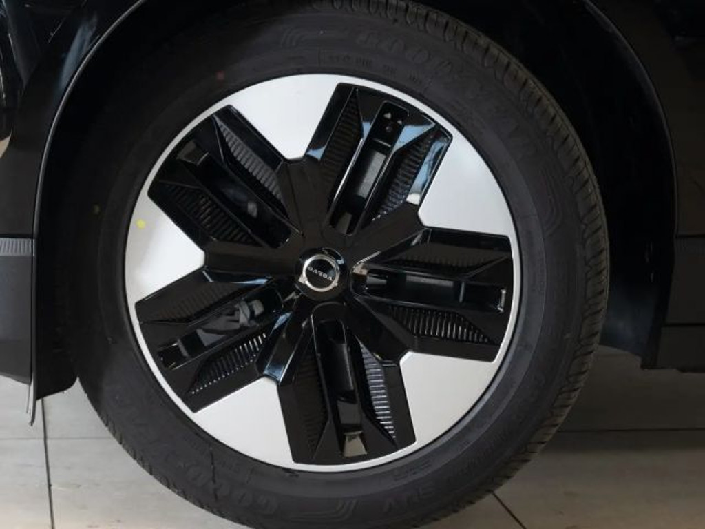 Volvo EX30
