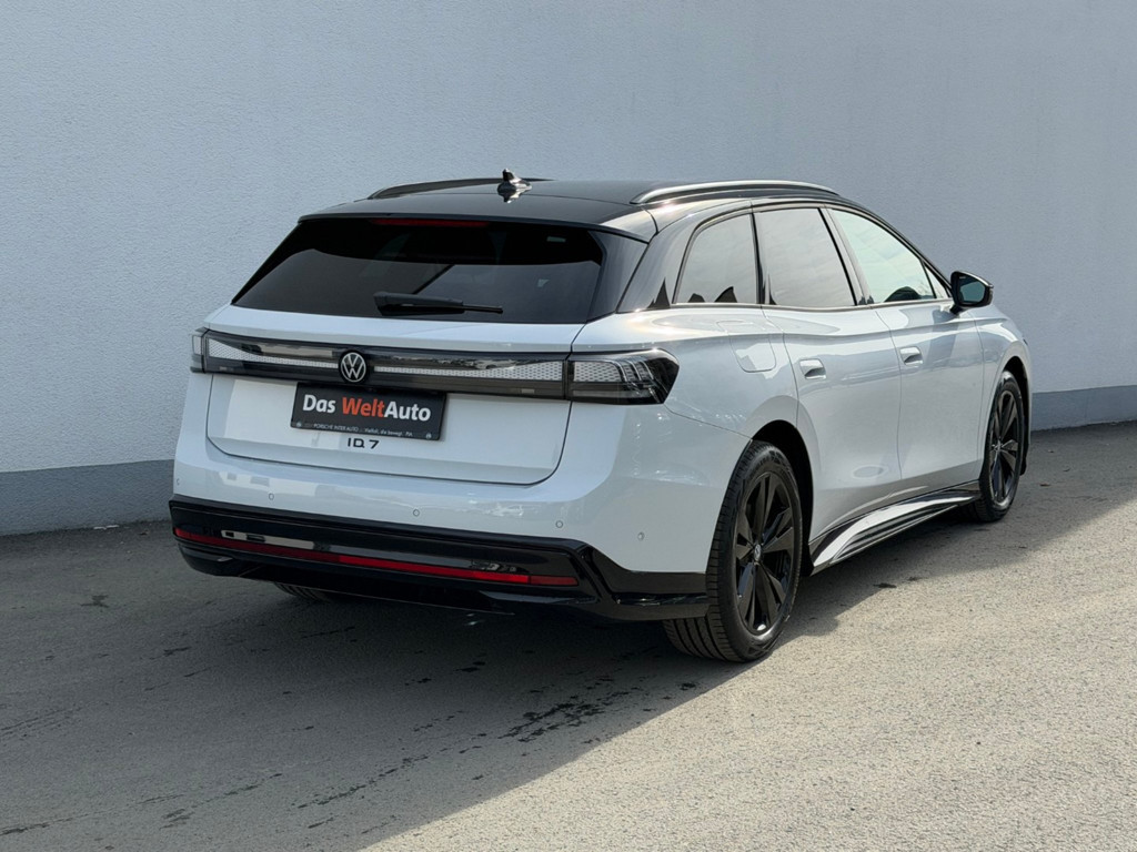 Volkswagen ID.7