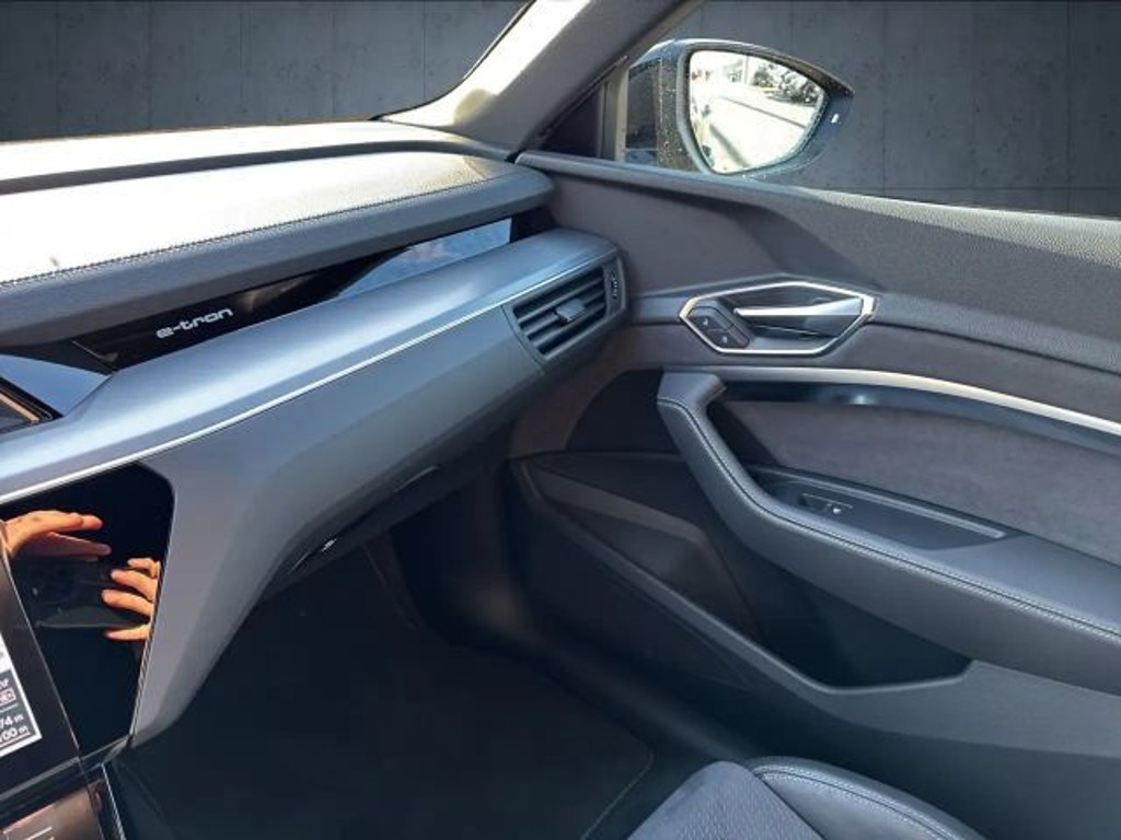Audi Q8 e-tron