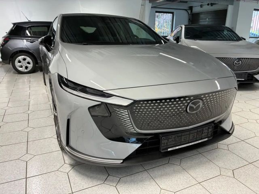 Mazda 6e