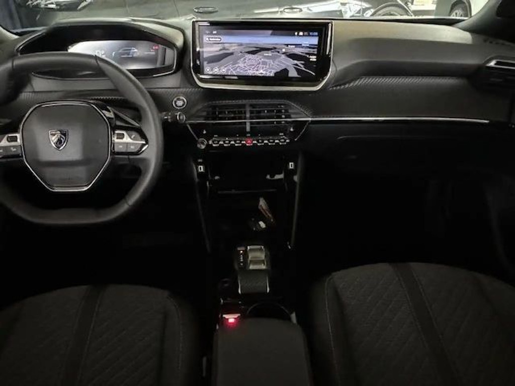 Peugeot e-2008