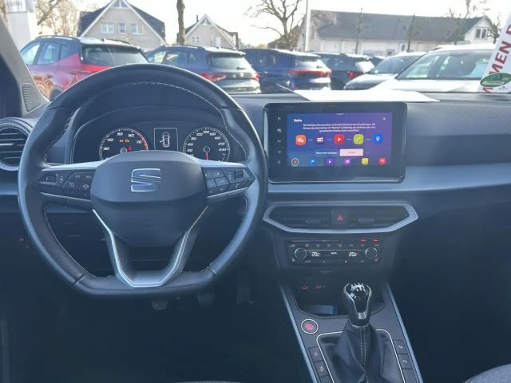 Seat Arona