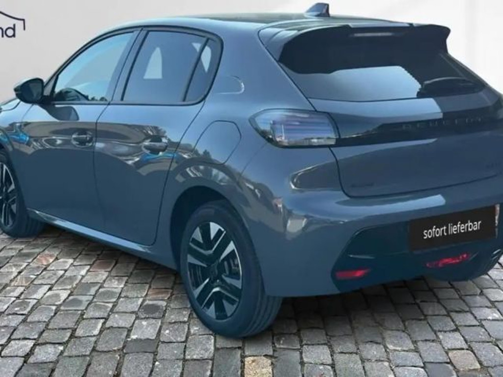Peugeot e-208