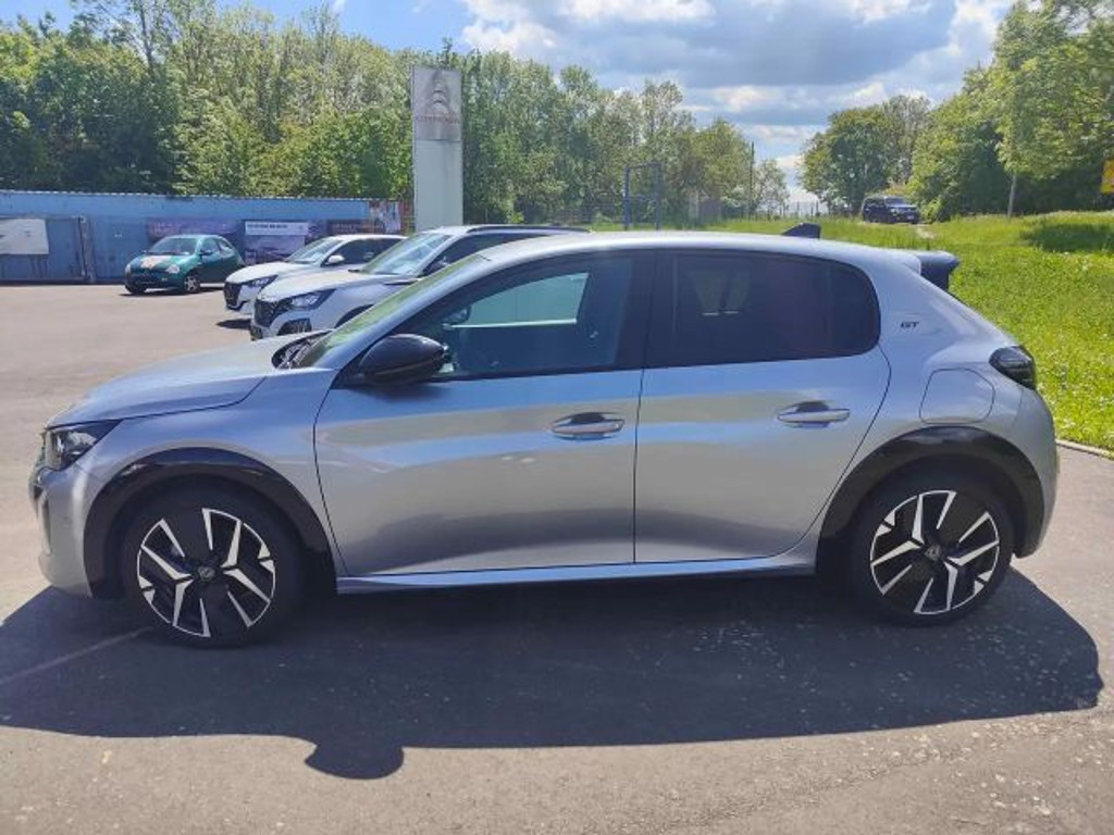 Peugeot e-208