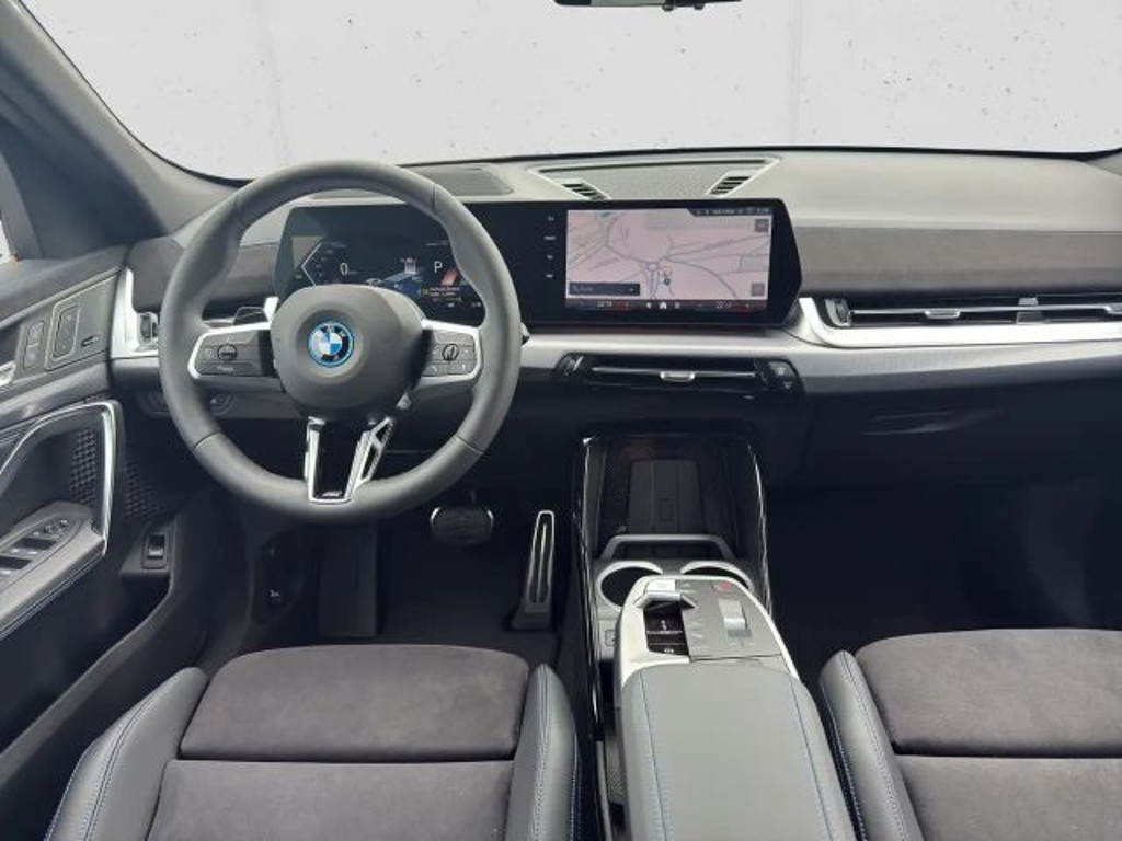 BMW iX2