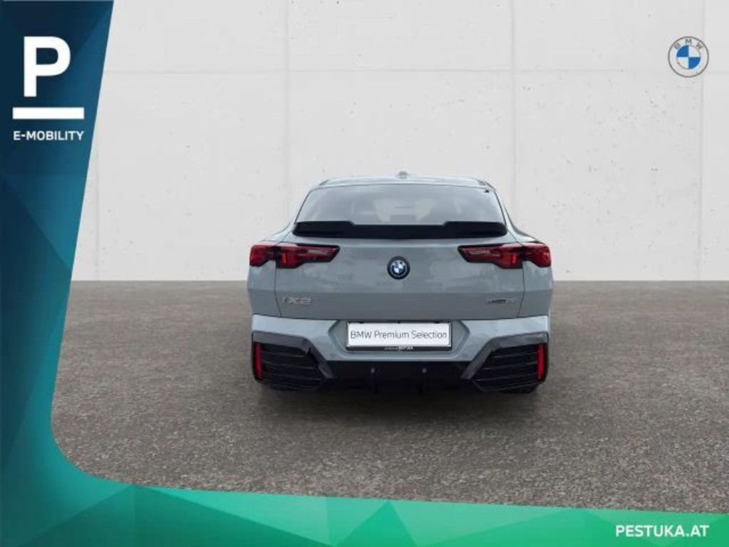 BMW iX2