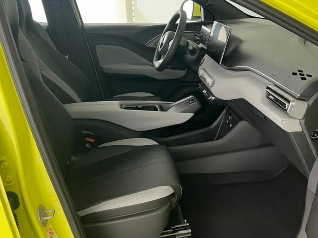 BYD Dolphin Surf