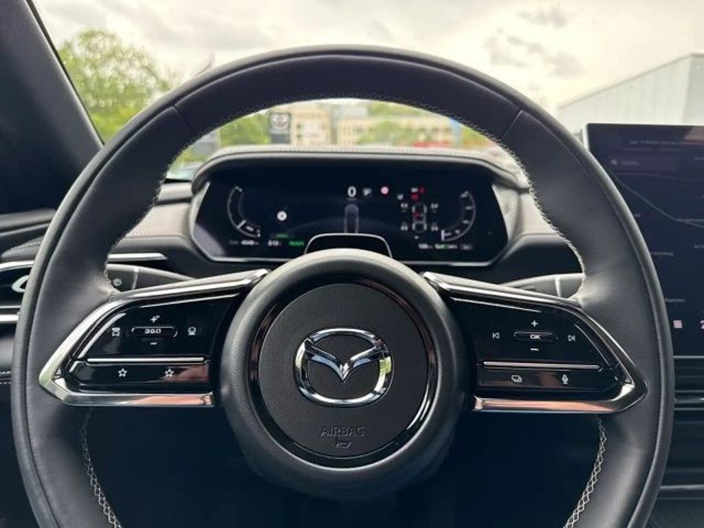Mazda 6e