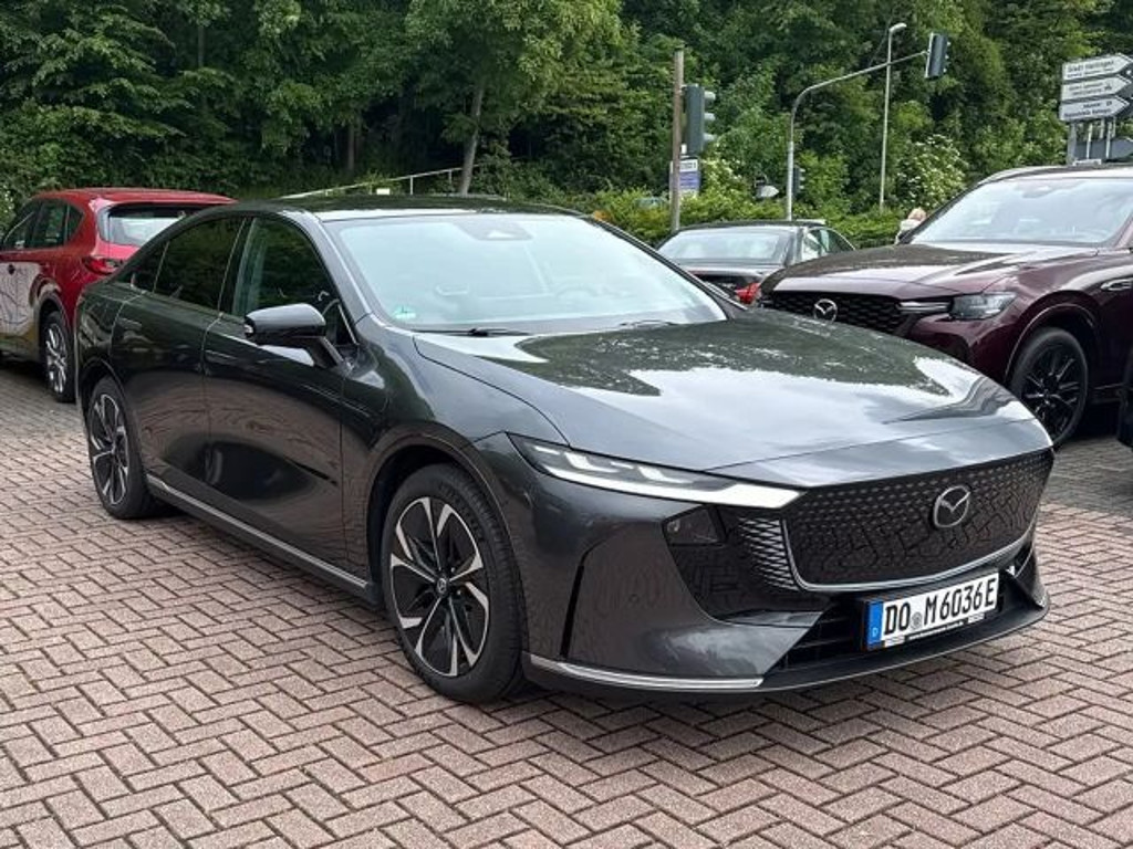 Mazda 6e