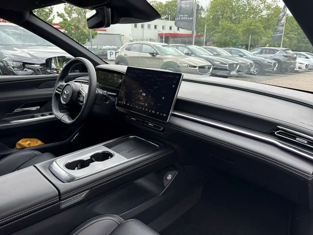 Mazda 6e