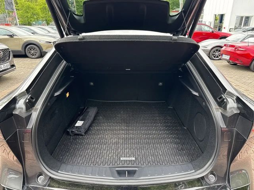 Mazda 6e