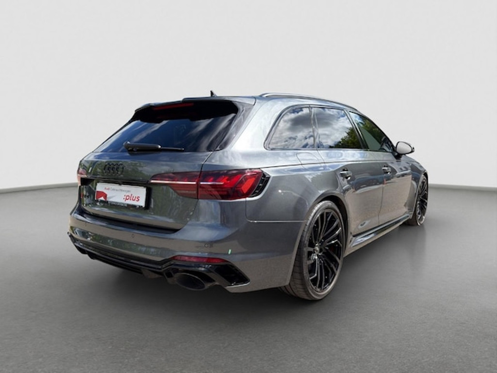 Audi RS4
