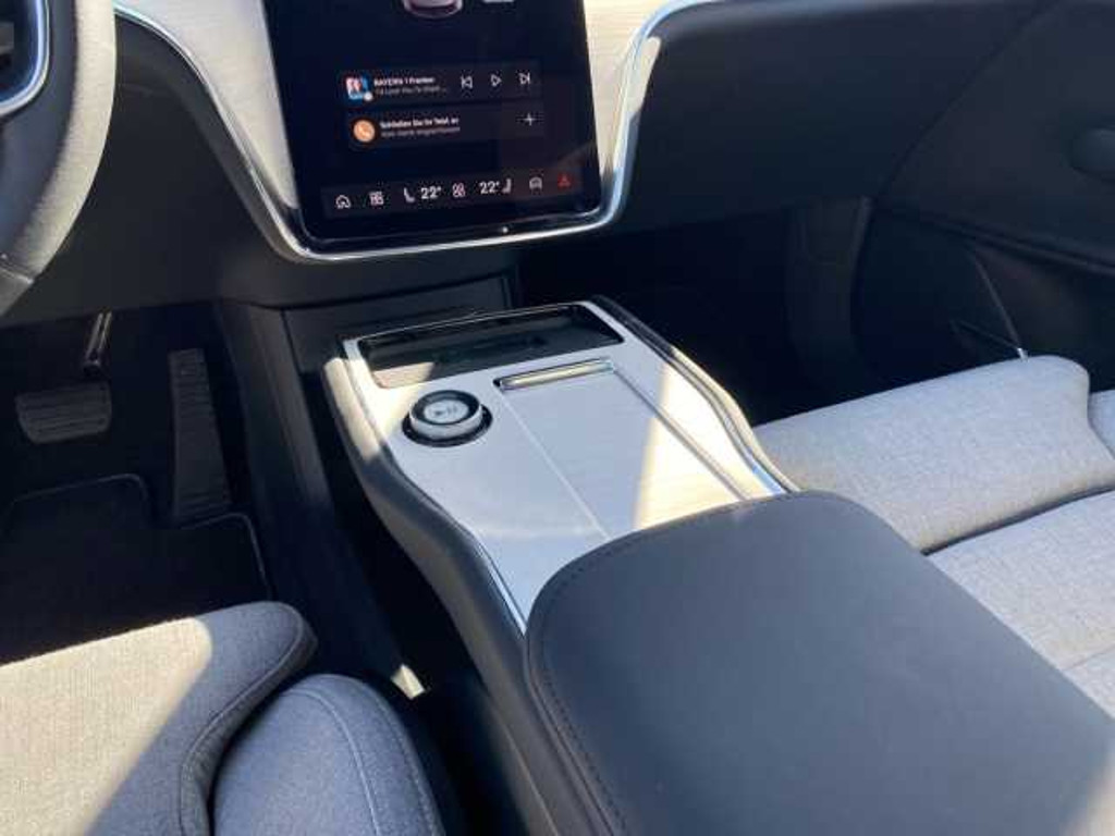 Volvo EX90