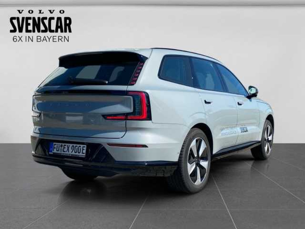 Volvo EX90