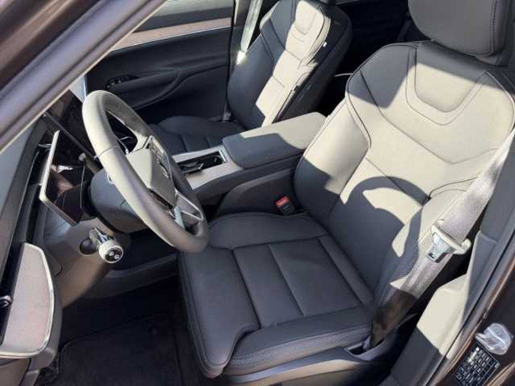 Volvo EX90