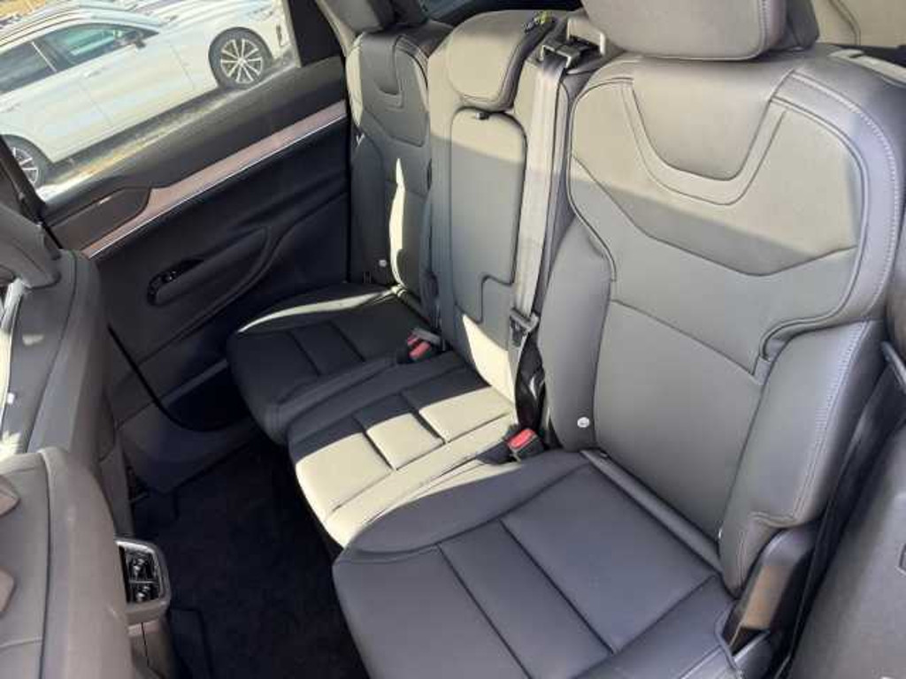 Volvo EX90
